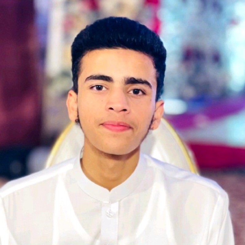 Anas Shahzad, co-founder and editor of Nourished in a Hurry